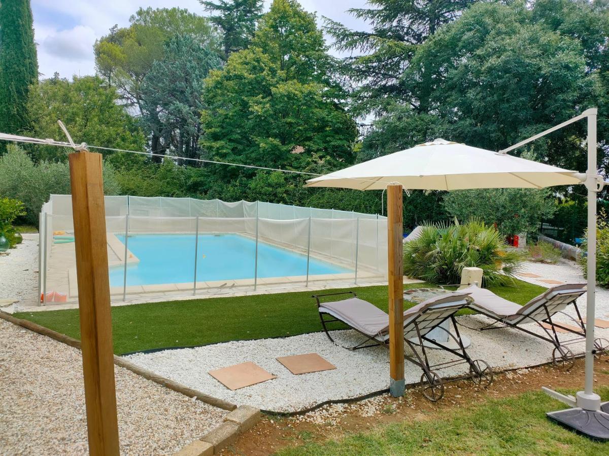 Au Mazet Du Parc Bed & Breakfast Lédenon Dış mekan fotoğraf